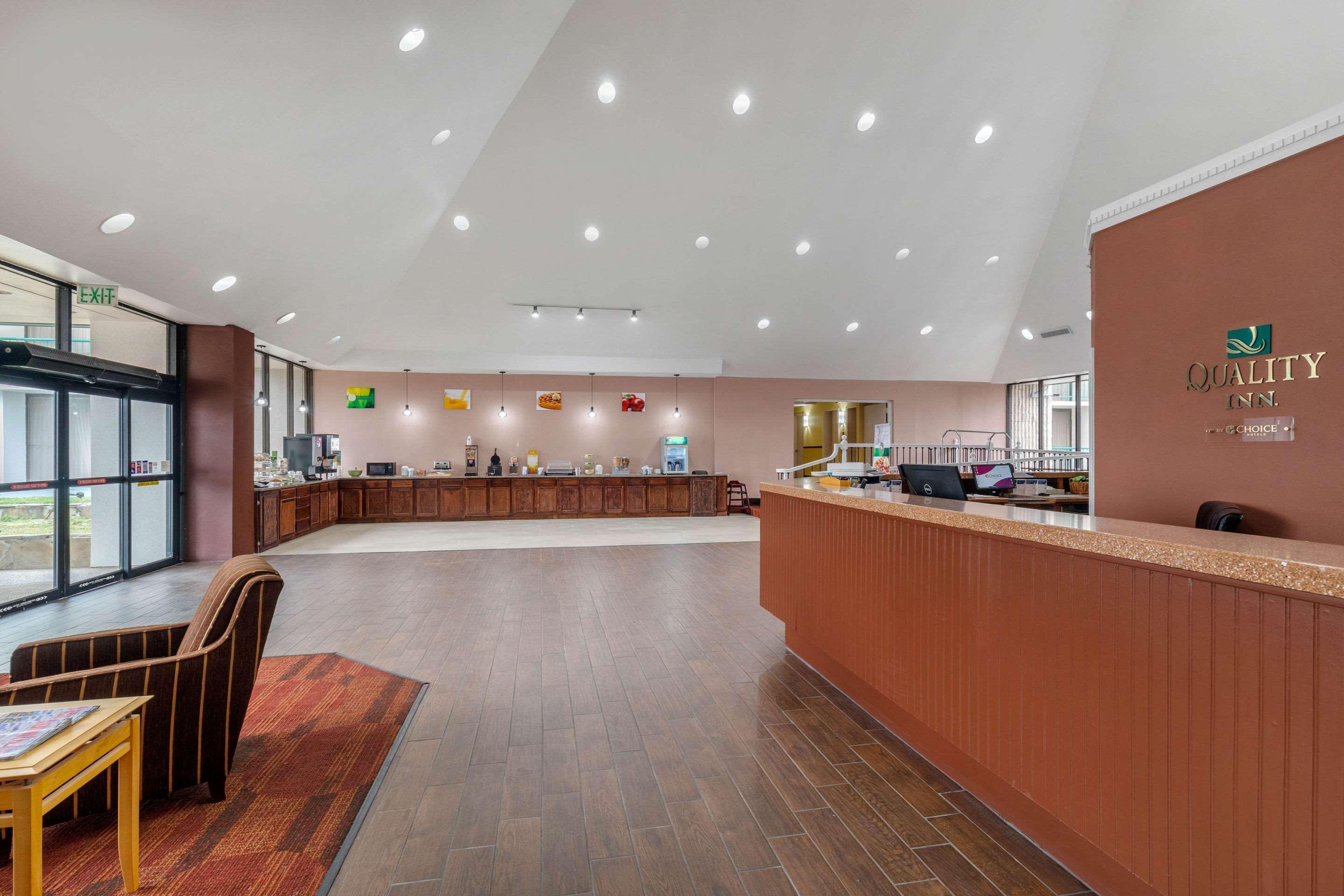 Inn Quality - Lindale Tyler